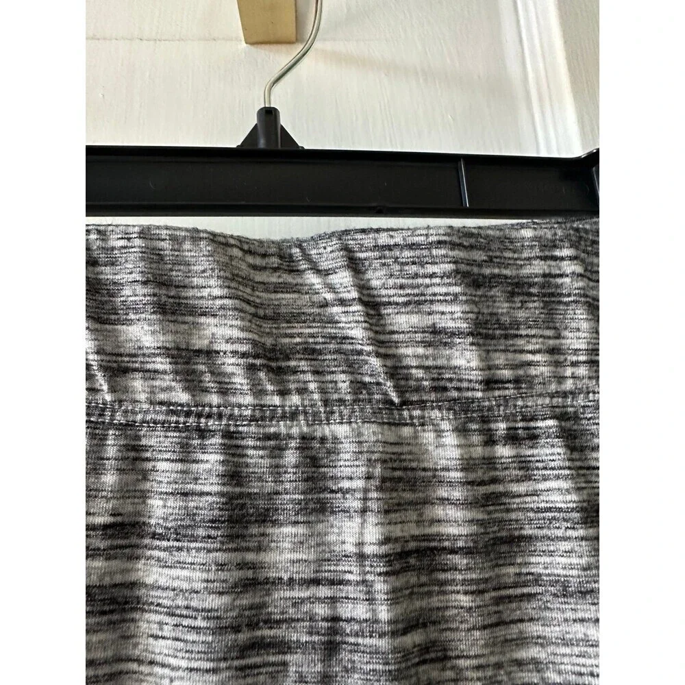 Apt 9 Women’s size x-large grey skirt
